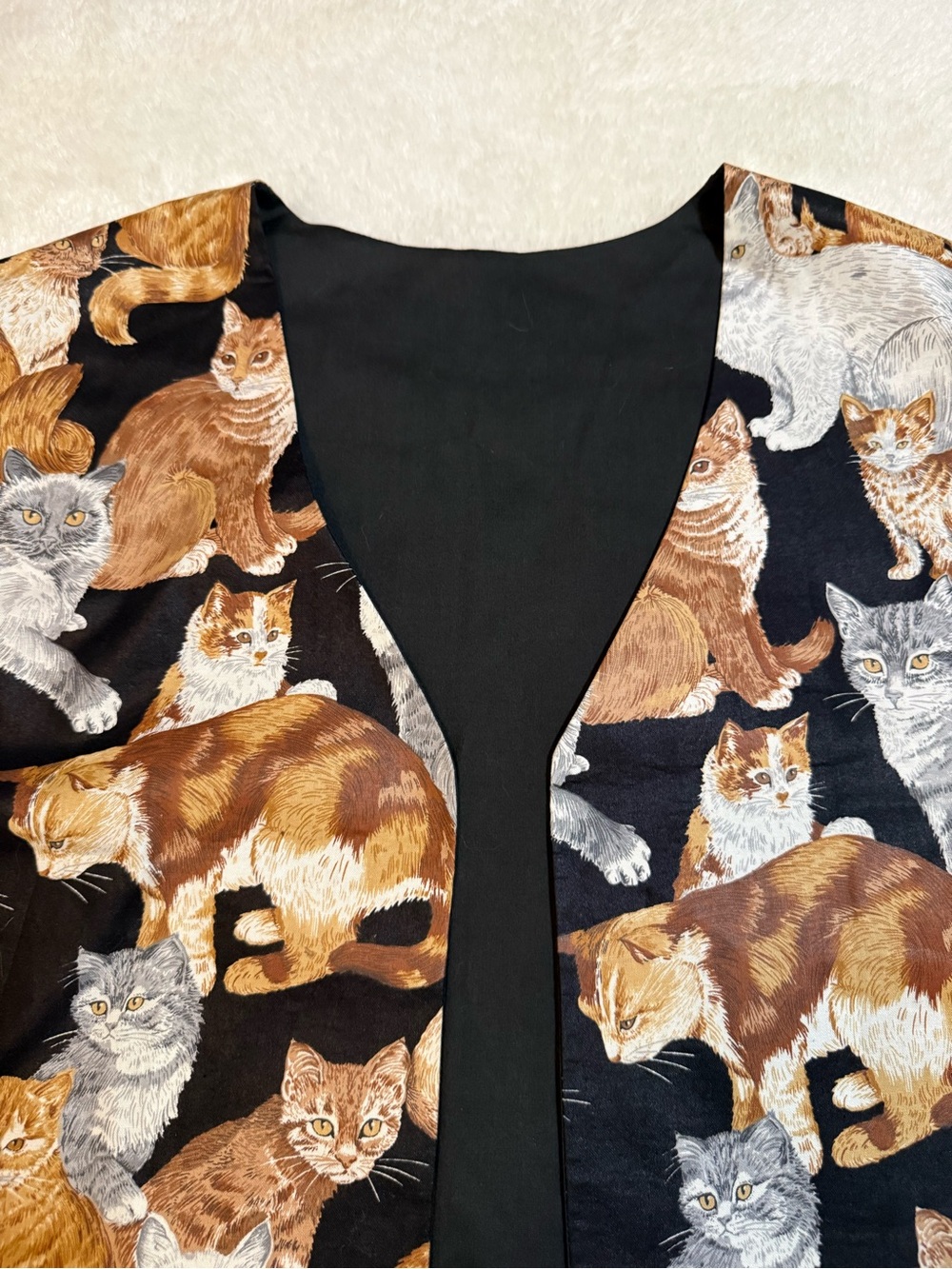 Amazing Cat Print Vest, 42” - Picture 2 of 8
